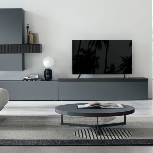 “Atlante UNIT_AT134 by Tomasella – modern Italian wall unit with suspended TV cabinet and vertical open shelving arrangement”