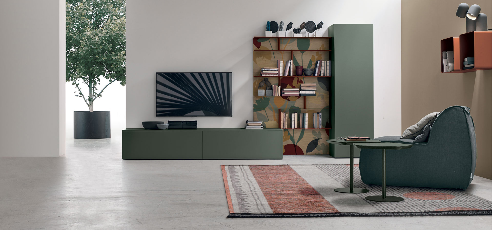 “Atlante UNIT_AT137 by Tomasella – modern Italian modular wall unit with floating TV base, vertical shelving, and minimalist design”