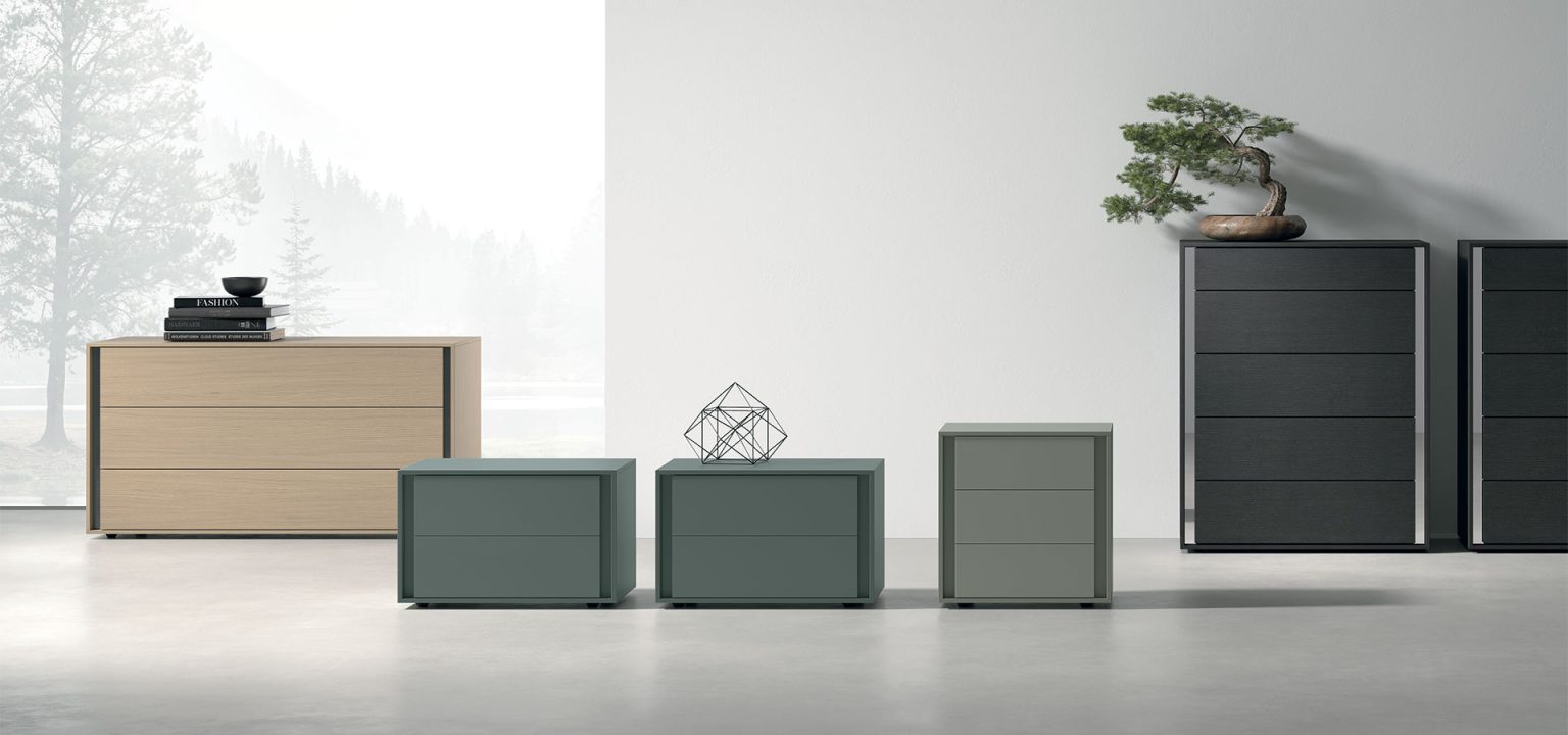 “Vip storage unit by Tomasella – modern Italian dresser with refined drawer fronts and integrated recessed handles”