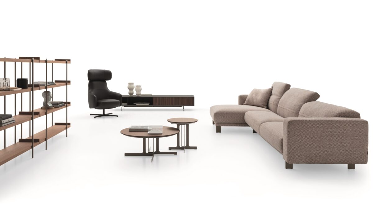 “Ditre Italia BEPOP – contemporary accent chair with rounded backrest, soft padding, and sculptural design”