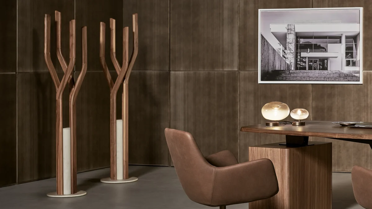 Alma coat rack by Bonaldo, designed by Spazioameno: organic tree‑like form in walnut and concrete