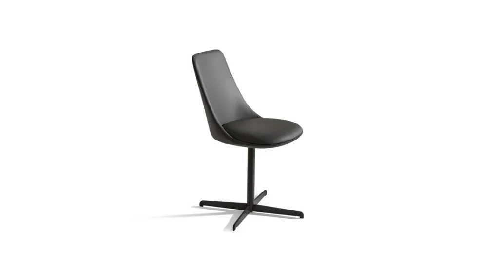 "Miss Itala Office chair in eco-leather with armrests, ergonomic form, and black castor base."