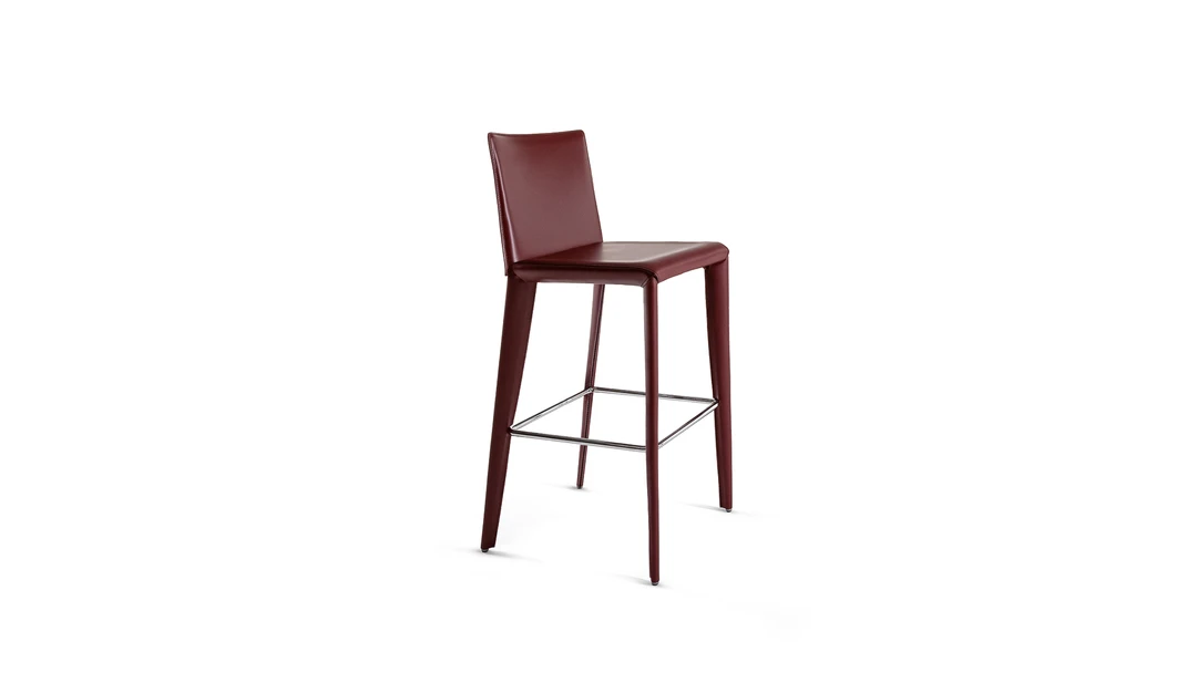 "Filly Up too chair in fabric upholstery offering ergonomic support and modern design."
