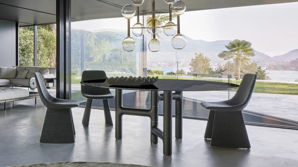 Bonaldo Pivot table showcasing precision-engineered rotating surface and minimalist steel frame