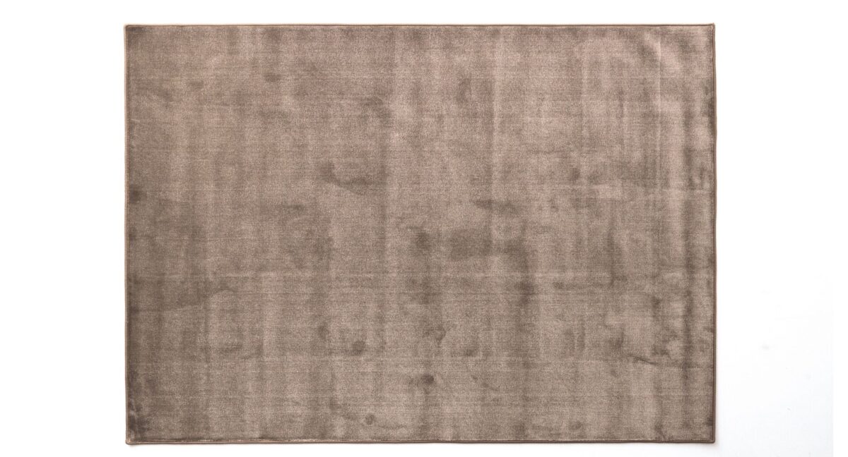 “MELLOW by Ditre Italia – elegant area rug with subtle shading and luxurious comfort for refined interiors”