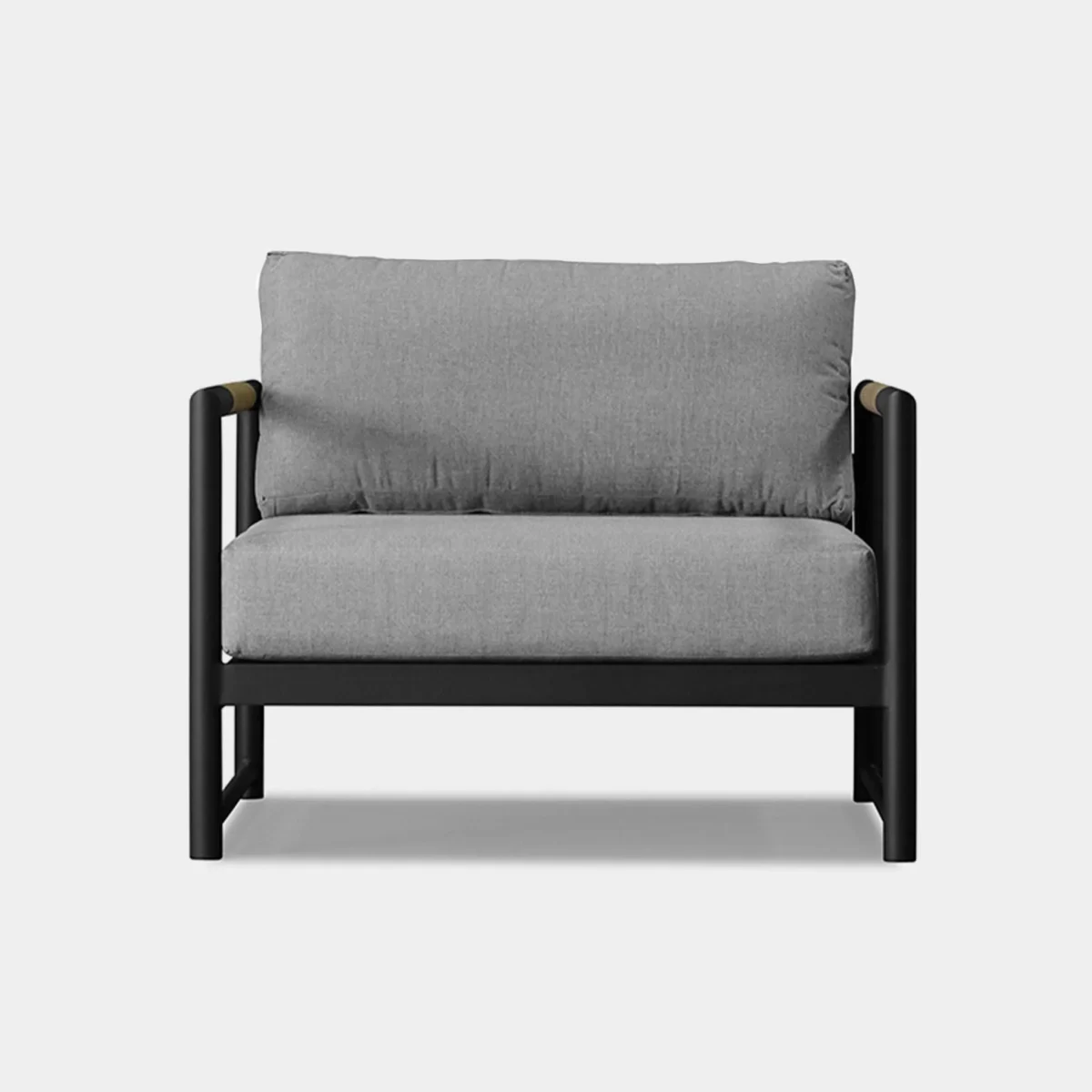 “Modern Breeze XL Chair – weather-resistant lounge with extra-large proportions and soft cushions”