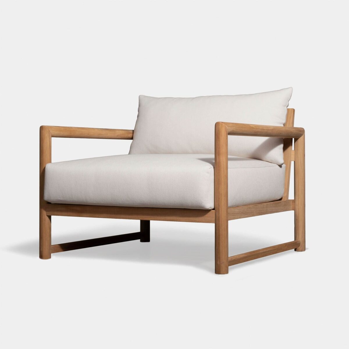 “Outdoor Breeze XL Lounge Chair by Harbour – contemporary teak armchair with relaxed proportions”