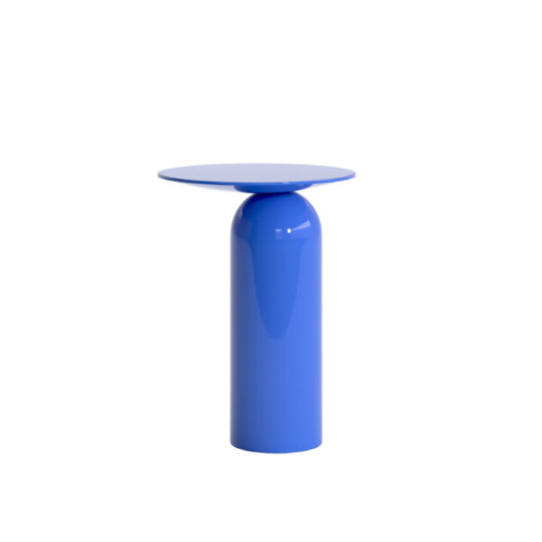"Contemporary armchair with clean lines and high-end finishes – Joint by Cappellini."
