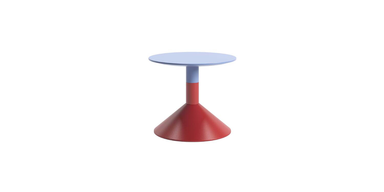 "Sculptural modern side table with smooth finish – Lud’o by Cappellini."
