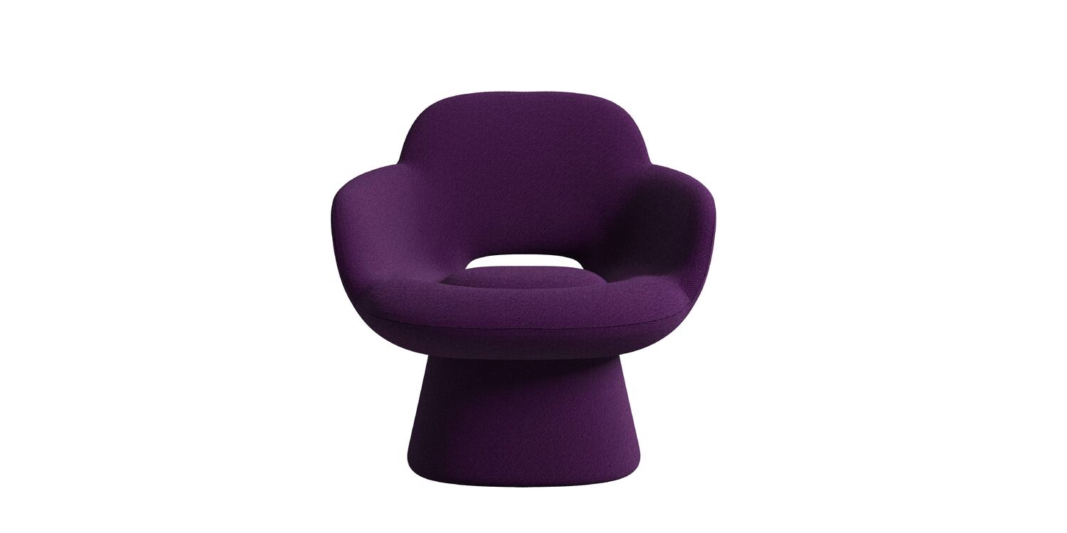 “Front-facing Support chair—compact seating with padded seat cushion, softly wrapped seatback, and minimalist frame.”