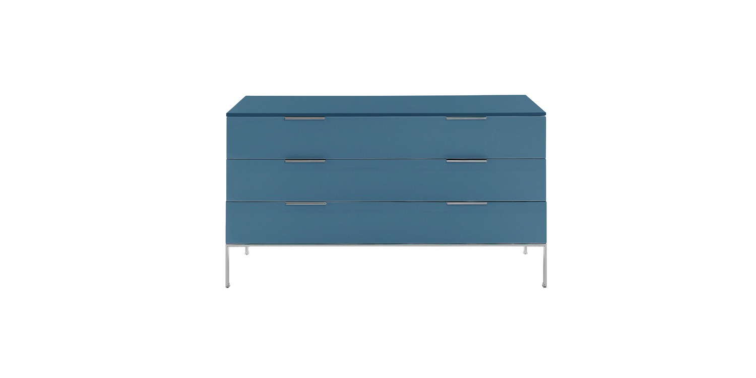 "Giulio Cappellini's Brest series – stylish chest of drawers with a modern design, perfect for contemporary interiors."