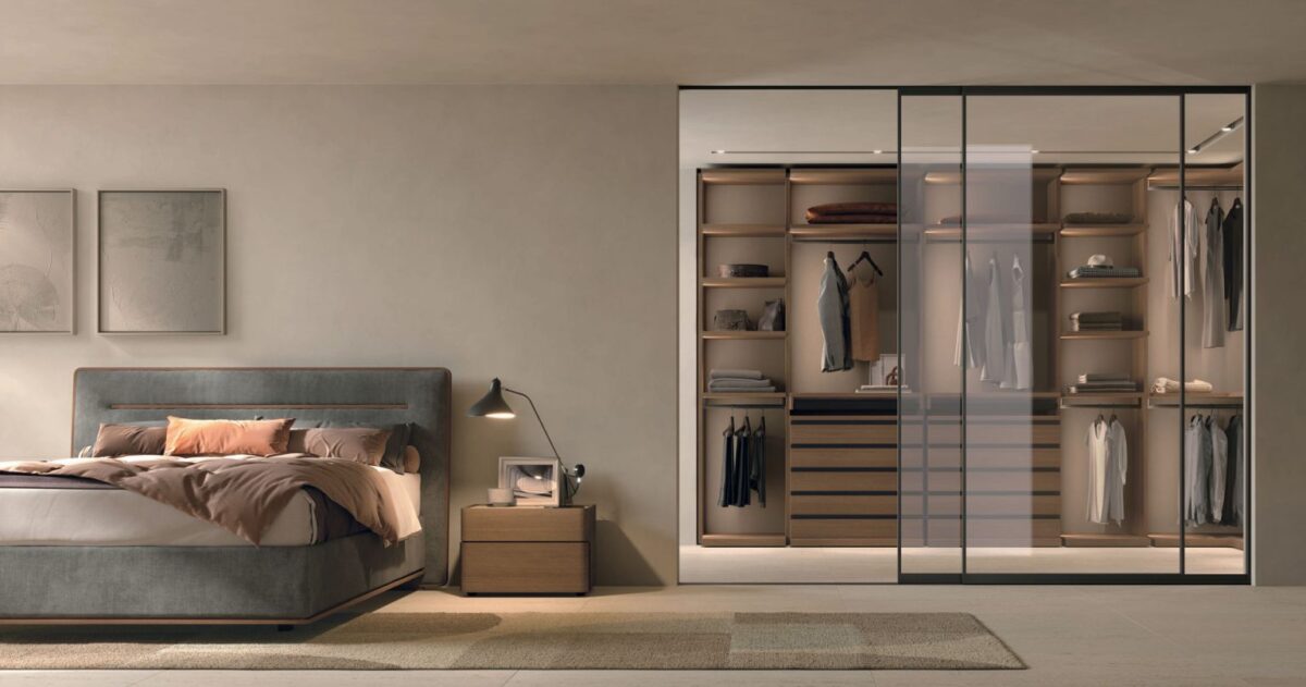 “Modern Doxa Walk-in closet by Tomasella – sleek Italian design with integrated drawers and modular panels”