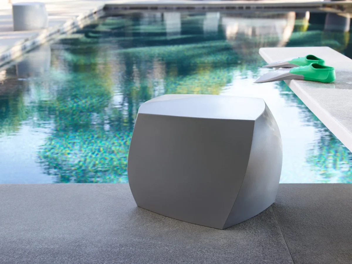 MB 5 by Heller, modern seating for Royal Oak, Michigan living spaces.