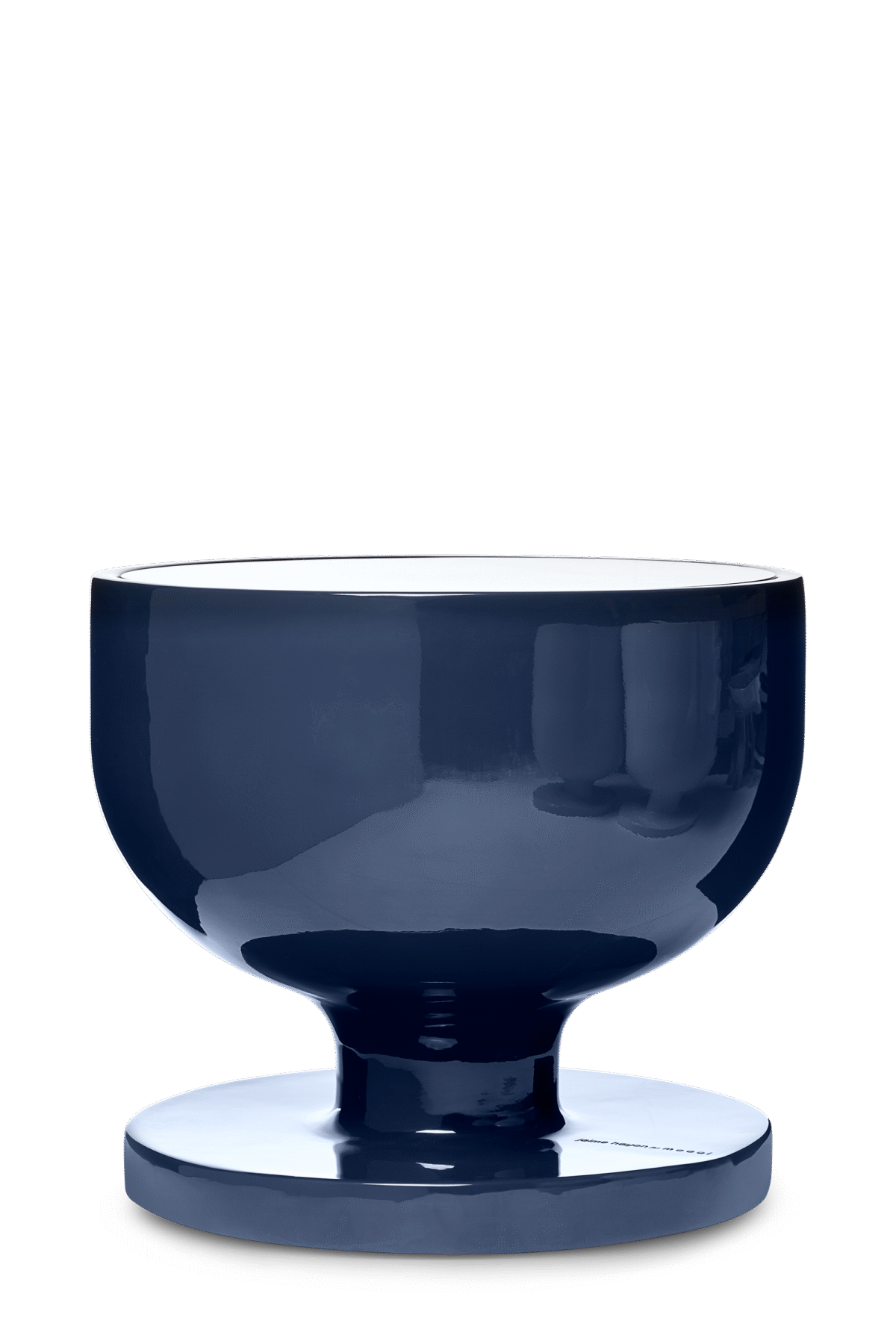 Decorative Moooi table with smooth sculptural form