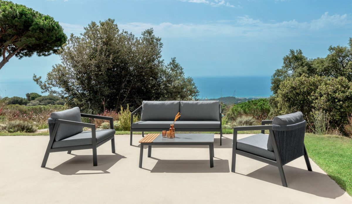 Modern Nova 2‑seater Sofa by Talentispa Italian design in Royal Oak Michigan showroom