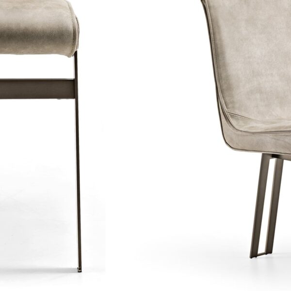 Contemporary Venus by Arketipo perfect for sophisticated living spaces