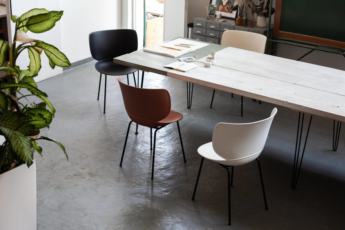 Luxury contemporary Hana Chairs un-upholstered set of 2 by Simone Bonanni for Moooi, high-end Dutch design for Birmingham, Michigan.