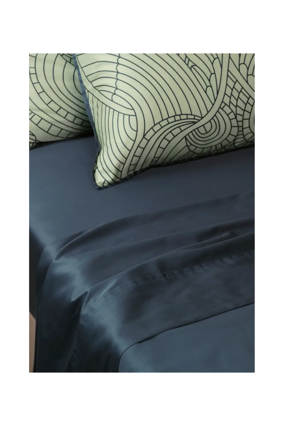 Dodo Pavone Flat Sheet by Moooi in green cotton sateen, displayed in Royal Oak, Michigan.