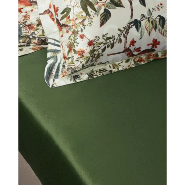 Luxury contemporary Menagerie of Extinct Animals Fitted Sheet by Moooi, high-end Dutch design luxury bedding for Birmingham, Michigan.