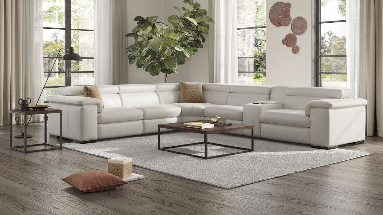 Modern Solare C180 sofa by Natuzzi Editions, high-end Italian design for Royal Oak, Michigan.