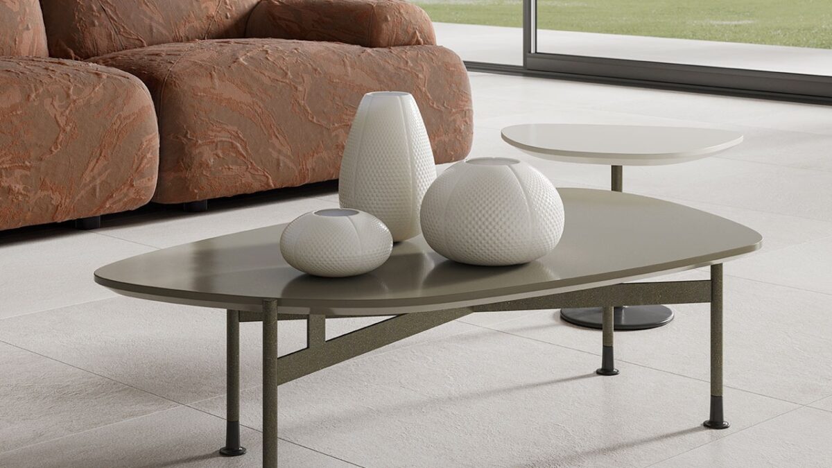 Modern Urchin Vases by Marcel Wanders for Natuzzi Italia, high-end Italian decorative accessories for Royal Oak, Michigan.