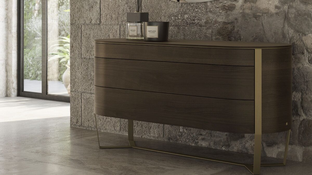 Luxury contemporary Venere Sofa by Claudio Bellini for Natuzzi Italia, high-end Italian living room furniture for Birmingham, Michigan.