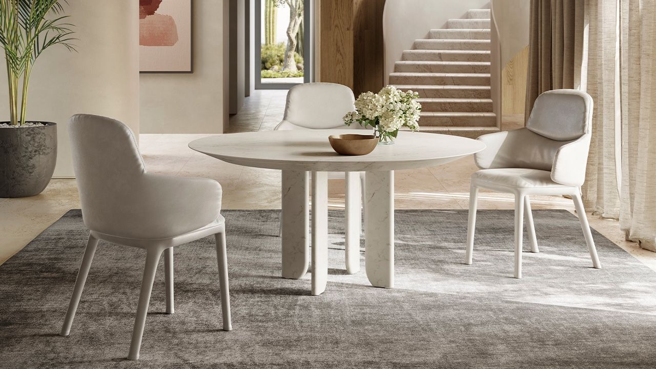 High-end Edgar sofa by Manzoni and Tapinassi for Natuzzi Italia, modern Italian design for Troy, Michigan.