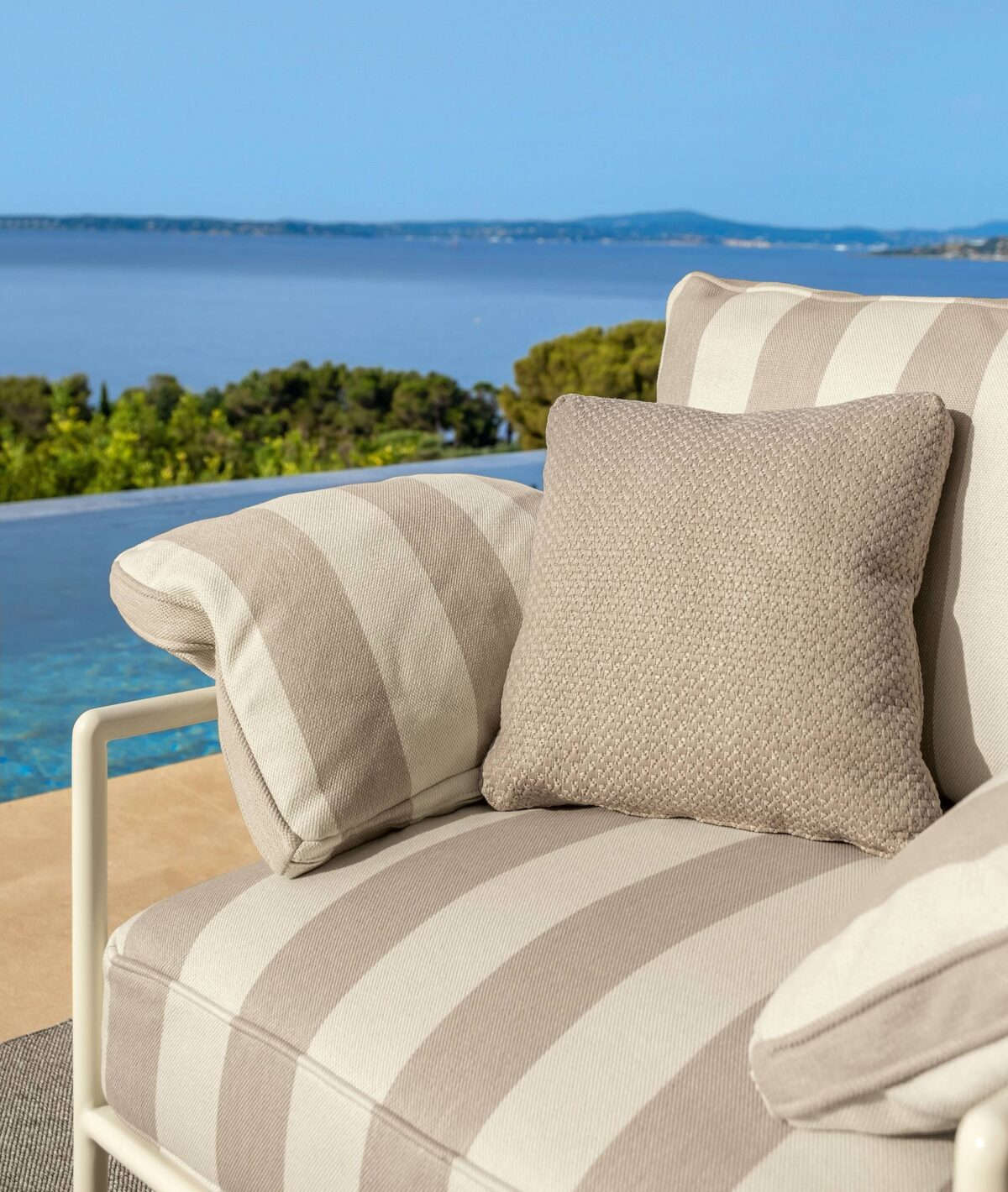 Luxury Capri Sofa 3‑seater by Talentispa Italian leather sofa in Royal Oak MI living room