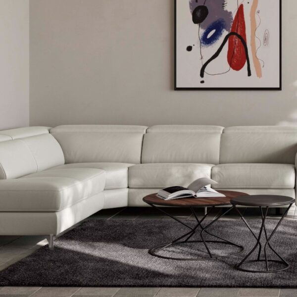 Elevate your living room with the Natuzzi Italia Volo sofa. A contemporary, high-end Italian design, perfect for discerning Birmingham interiors.