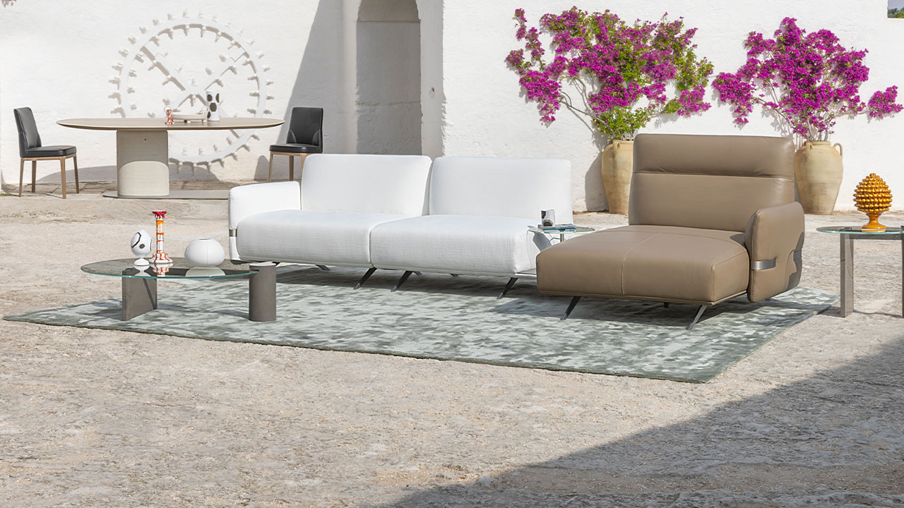 Modern Pablo sofa by Natuzzi, high-end Italian design for Birmingham, Michigan.