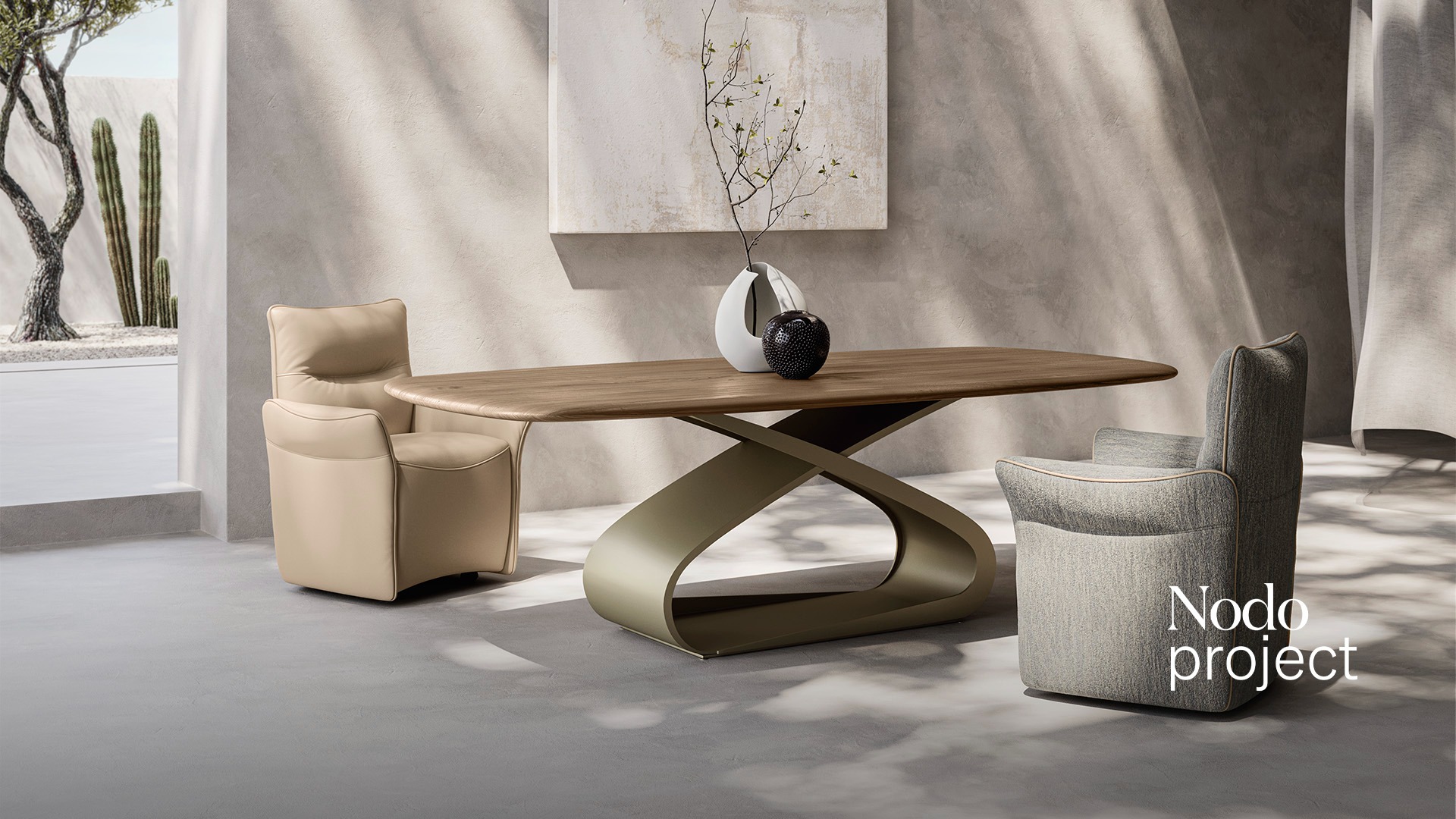 High-end Nodo dining table by Mauro Lipparini for Natuzzi Italia, modern Italian design for Troy, Michigan.