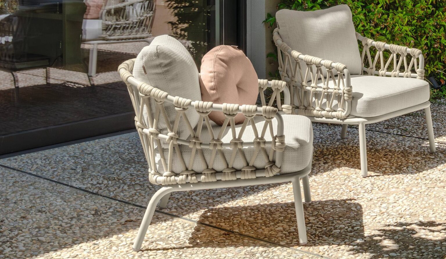 Iris Living Armchair by Talenti – elegant Italian outdoor chair with aluminum frame and plush cushions