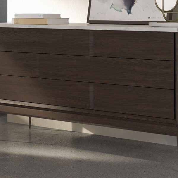 Luxury contemporary Munari Bedside Table by Natuzzi Italia, high-end Italian bedroom furniture for Birmingham, Michigan.