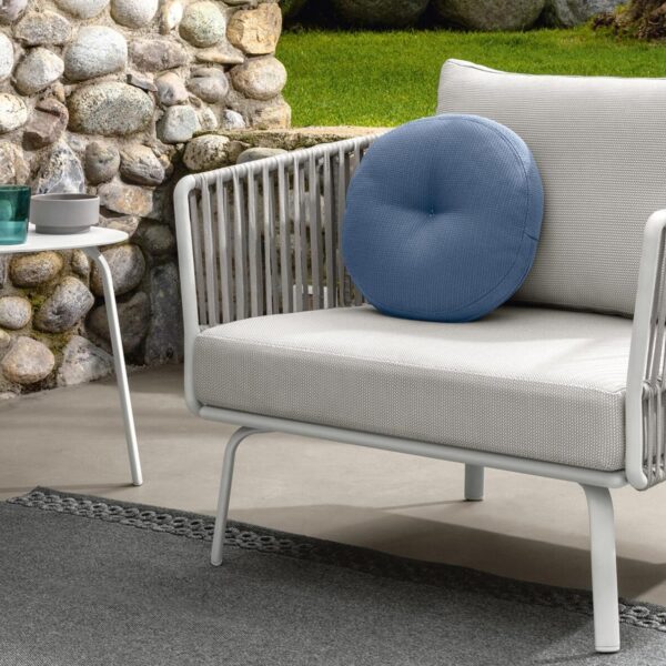 Milo Living Armchair by Talenti – sleek Italian outdoor lounge chair with aluminum frame and padded cushions