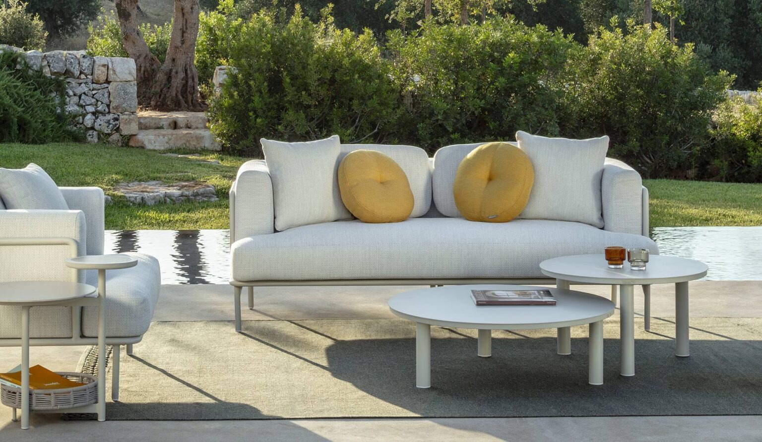Modern Lisa Sofa by Talentispa Italian design in Royal Oak Michigan showroom