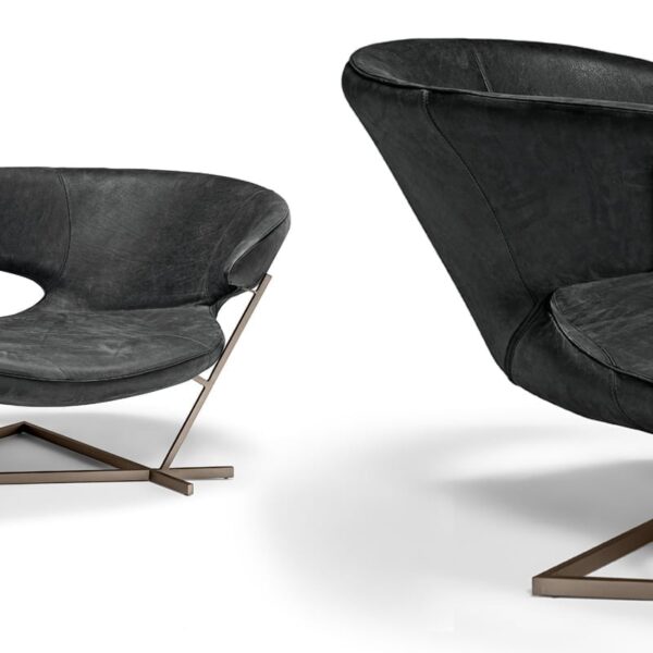 “Manta sofa by Arketipo with sweeping curved design at Royal Oak showroom”