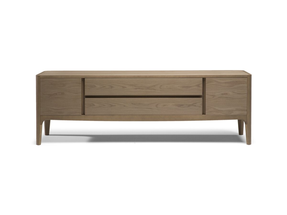High-end Fortuna collection by Natuzzi Italia, modern luxury elegant seating for Royal Oak, Michigan.