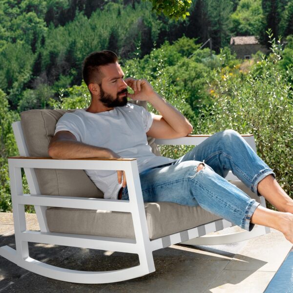 Alabama Alu Rocking Chair by Talenti – luxury Italian outdoor rocker with aluminum frame and padded cushions