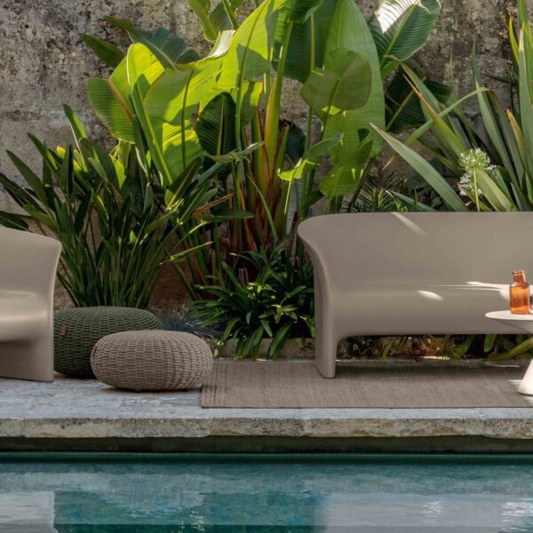 Tweet Living Armchair by Talenti – Italian modern armchair with sleek aluminum frame and soft cushions