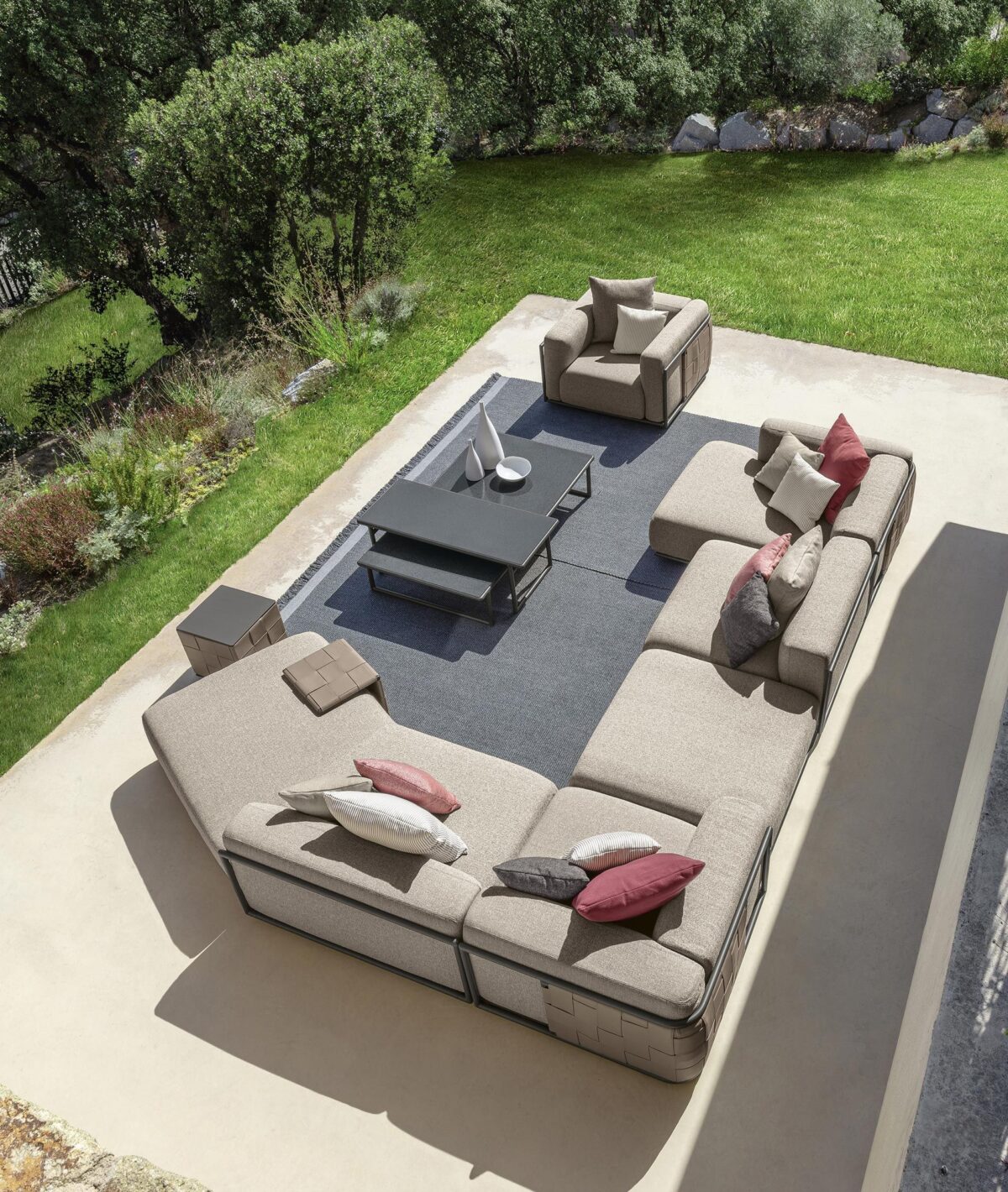 Luxury Woven Dining Table 340×120 by Talenti combining artisanal craftsmanship with modern outdoor elegance