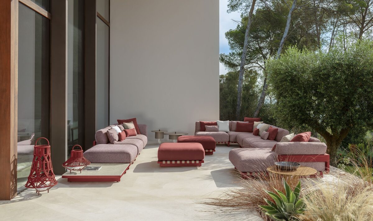 Modern Argo Alu outdoor dining chair by Talenti with supportive backrest and refined cushioning