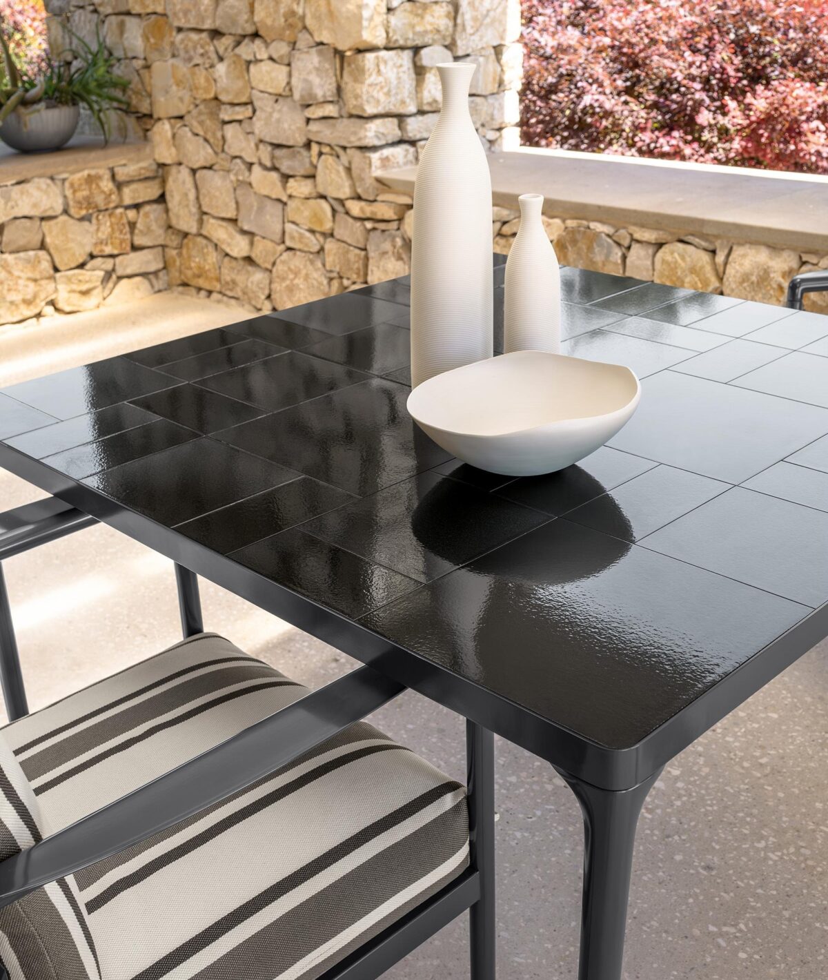 Nalu Dining Table by Talenti – ideal for luxury terraces, resort-style dining, and rooftop hosting