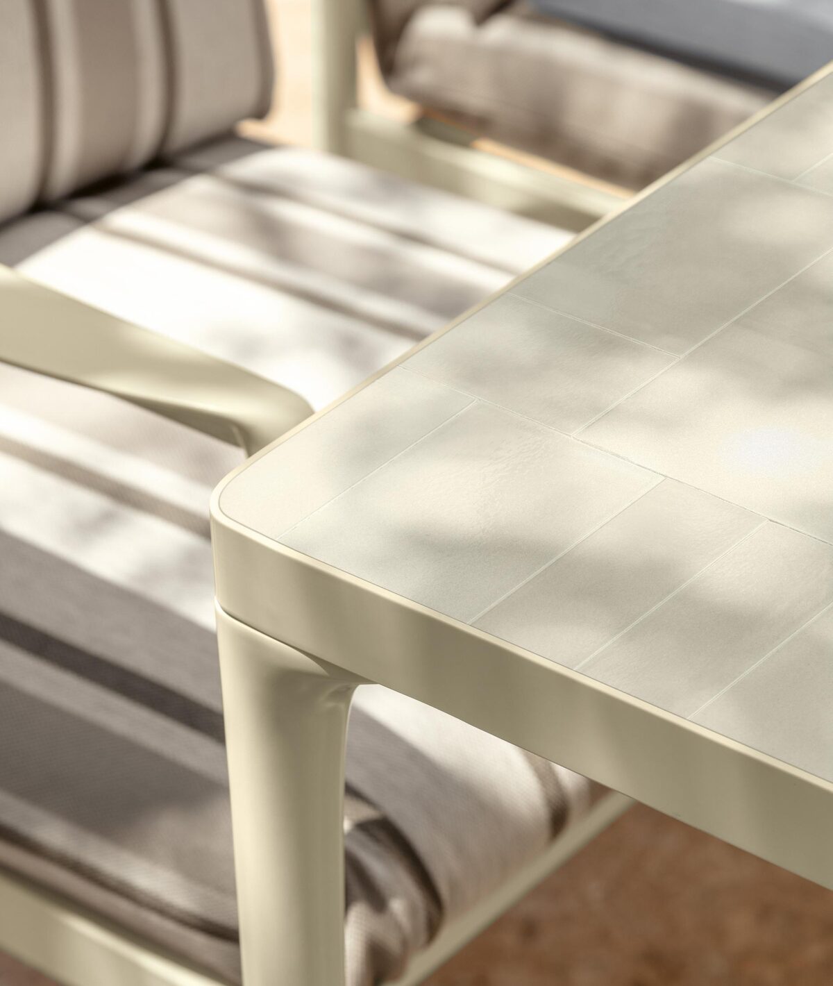 Luxury Nalu 309×107 Dining Table by Talenti designed for high-end outdoor dining with modern style