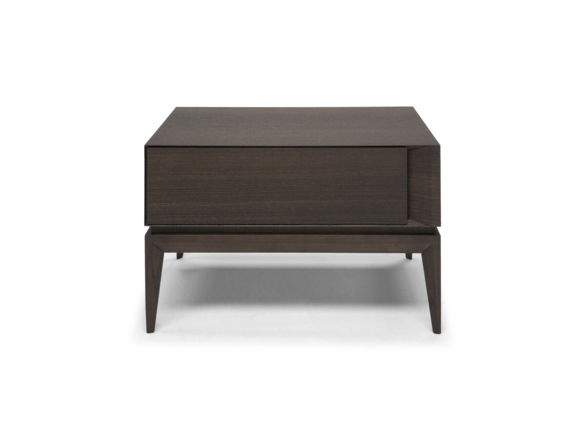 Luxury contemporary Munari Bedside Table by Natuzzi Italia, high-end Italian bedroom furniture for Birmingham, Michigan.