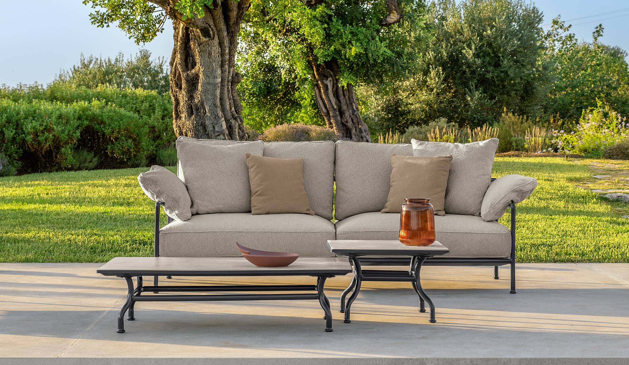 Modern Capri Sofa 3‑seater by Talentispa Italian design in Royal Oak Michigan showroom
