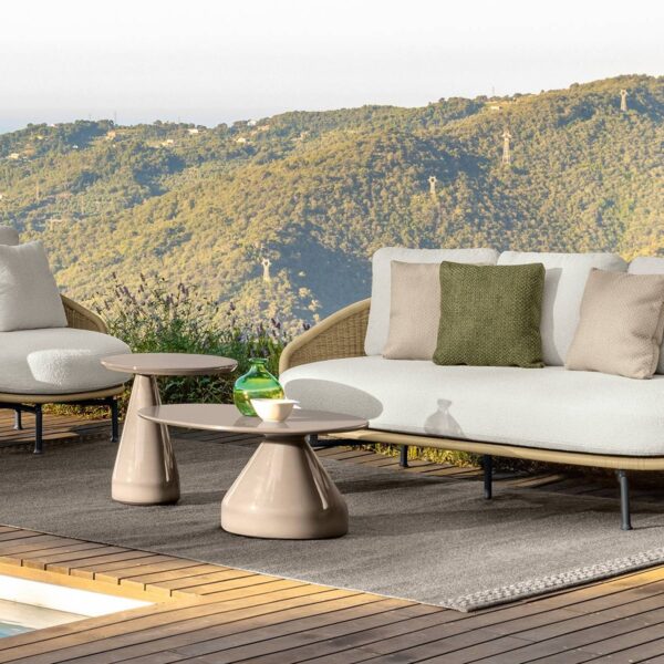 Modern Nido Sofa by Talentispa Italian design in Royal Oak Michigan showroom