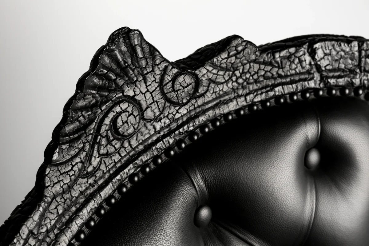 Sculptural Smoke Armchair by Moooi in modern setting