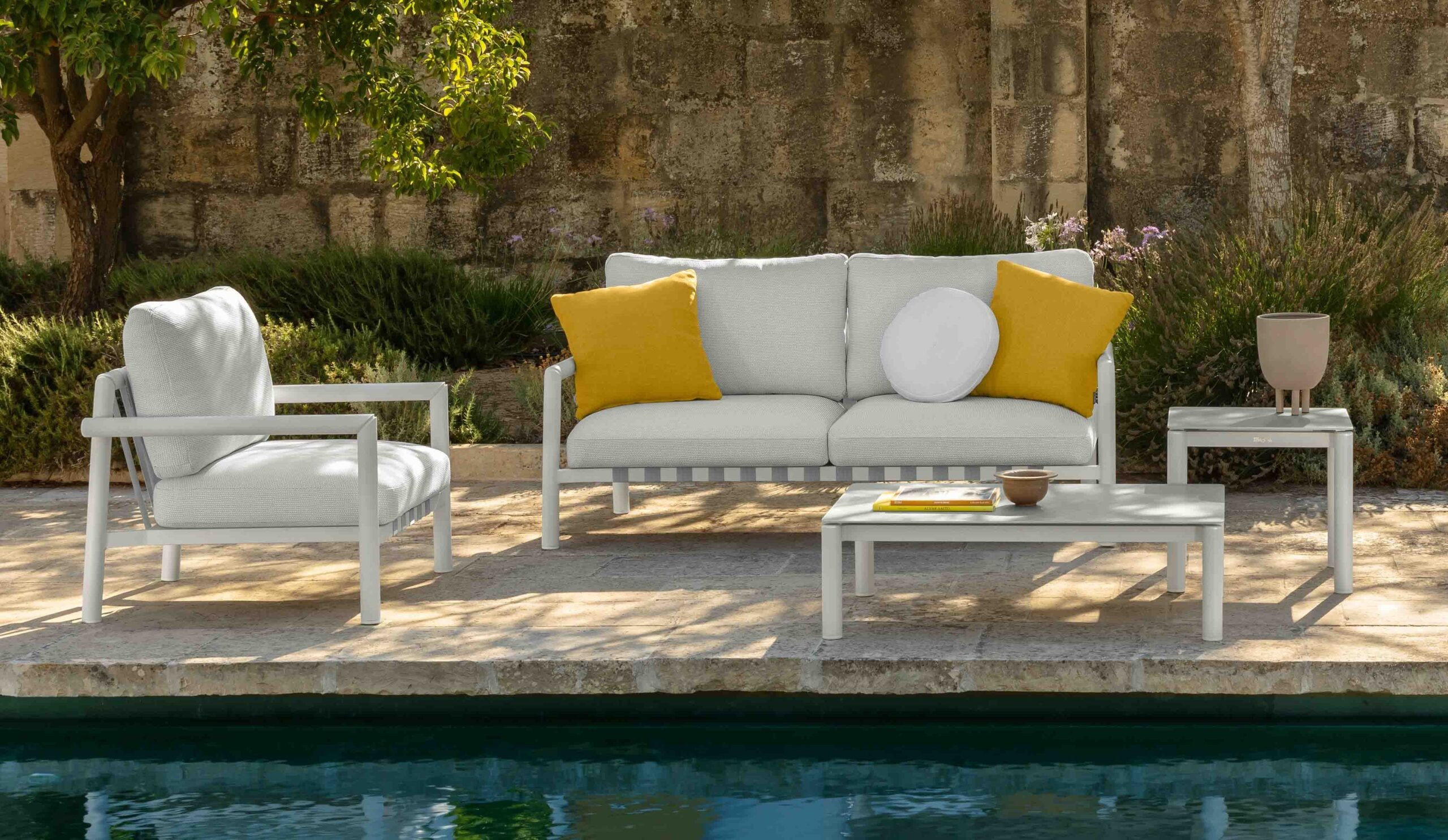 Modern Lake 2‑seater Sofa by Talentispa Italian design in Royal Oak Michigan showroom