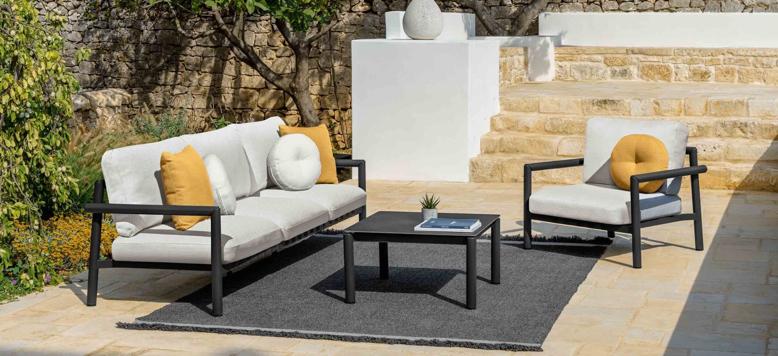 Modern Lake 3‑Seater Sofa by Talentispa Italian design in Royal Oak Michigan showroom