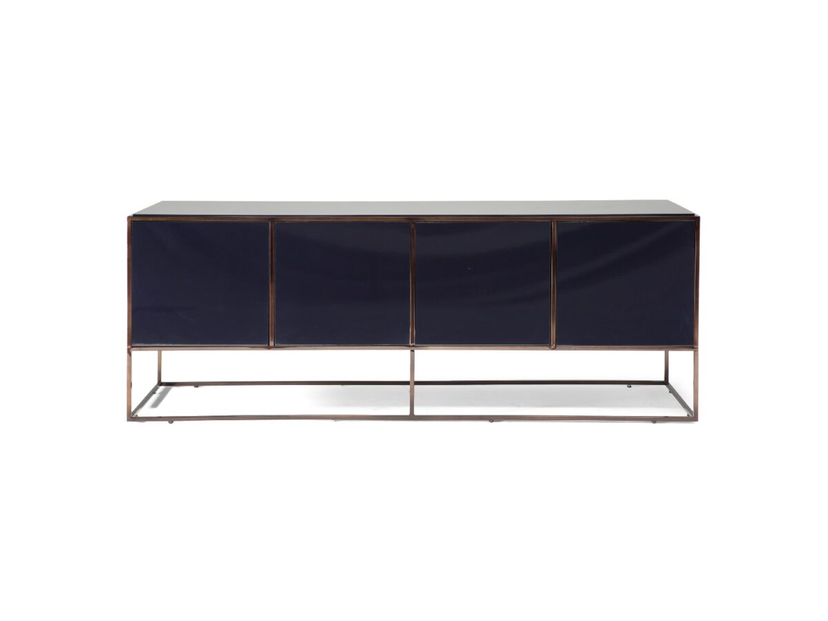 Modern Fil Rouge sofa by Fabio Novembre for Natuzzi Italia, high-end Italian design for Royal Oak, Michigan.